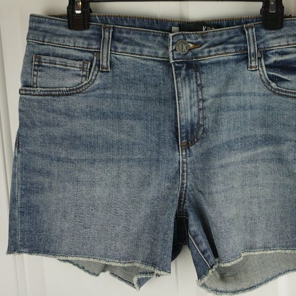 New Kut from the Kloth Gidget Mid-Rise Raw Hem Jean Shorts size 12 - Picture 4 of 13
